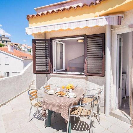 Apartment Polo Vrbnik Bagian luar foto